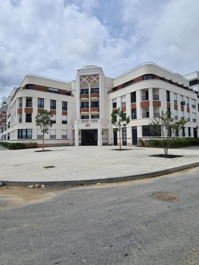Art Deco Near Disneyland Paris